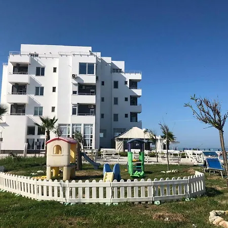 מלון Sinella Holiday Qerret (Tirana)